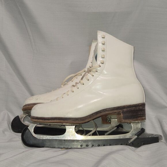 Riedell Red Wing USA White Leather Figure Skates Shefield  VTG Riedell Gold Star Red Wing Ice Skates Shefield Steel Blades White 6.5 w/case